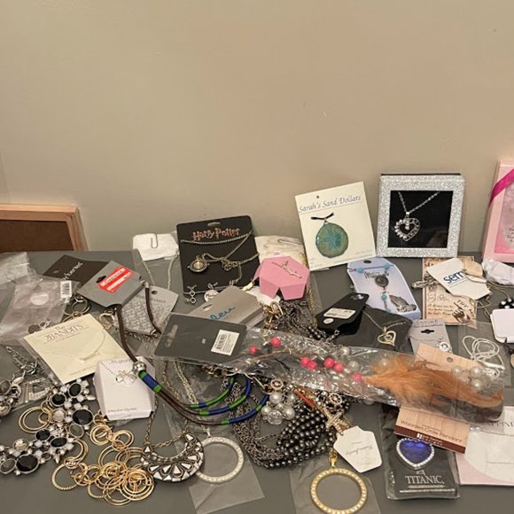 Lot of Necklaces without earrings - Picture 2 of 6